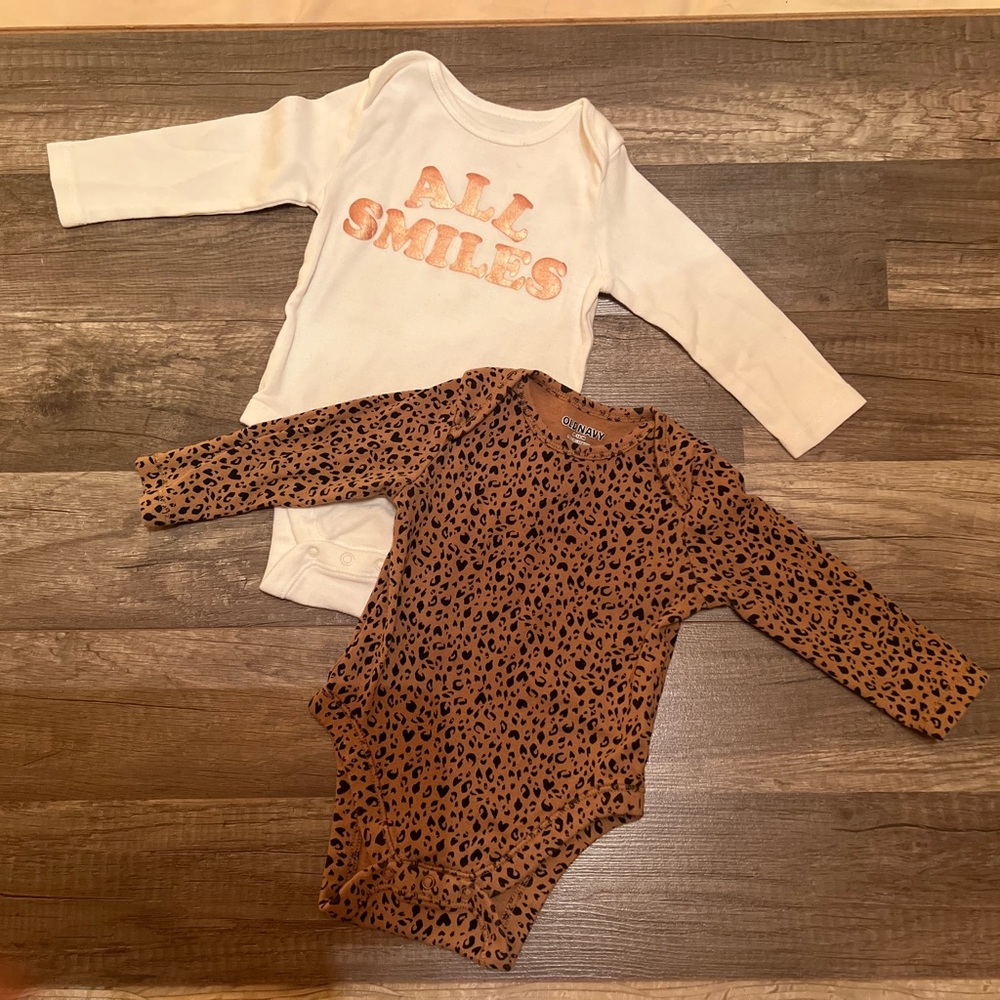 Baby long-sleeve bodysuit snug fit bundle